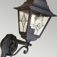 Elstead Norfolk 1 beleuchtete Wandlaterne mit PIR NR1-PIR-BL
