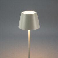 Pomezia Medium USB-LED-Stehleuchte weiss 8